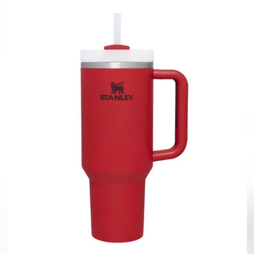 NWT STANLEY The FlowState Quencher H2.O Tumbler 40oz Lava Red